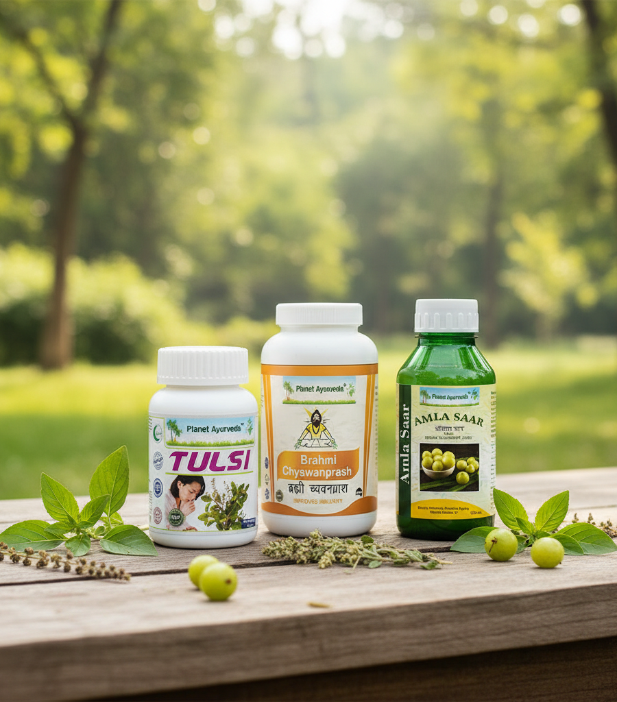 Natural products (Tulsi, Brahmi Chyawanprash, and Amla Saar) placed in nature, serving as support for diseases caused by viruses.